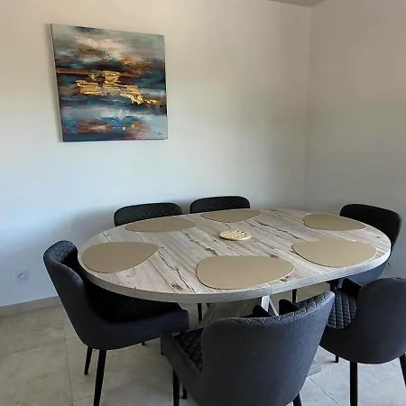 Apartment Neuf T3 Avec Terrasse, Parking Et Climatisation A